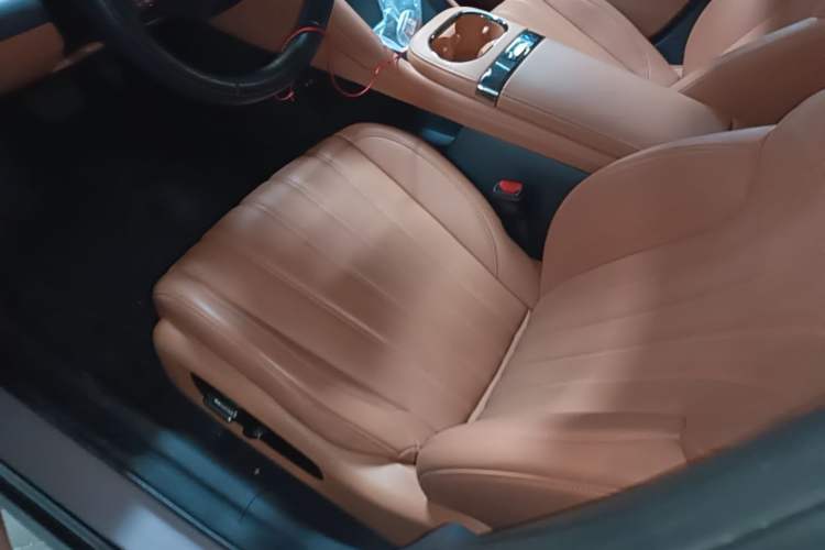 Used AION RT 2025 650 LiDAR Edition Left Front Seat