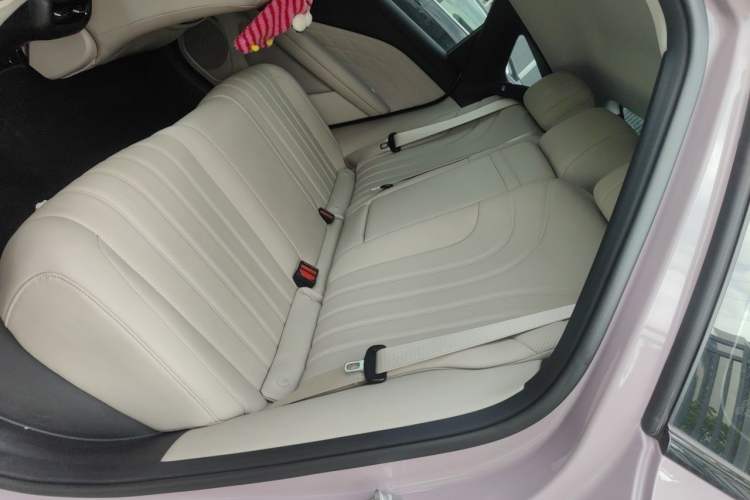 Used AION RT 2025 650 LiDAR Edition Left Rear Seat