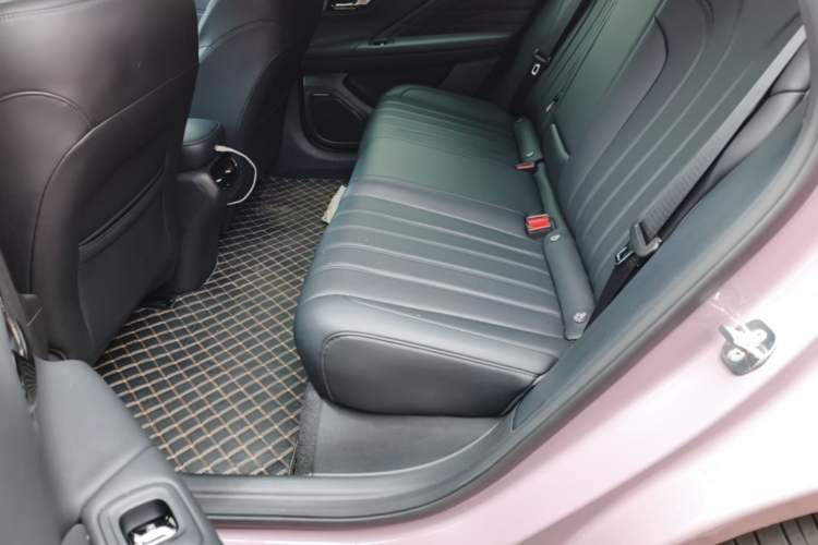 Used AION RT 2025 650 LiDAR Edition Left Rear Seat