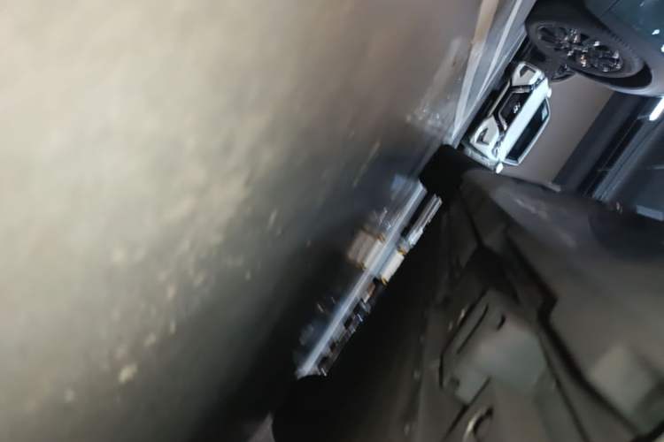 Used AION RT 2025 650 LiDAR Edition Left Side Sill