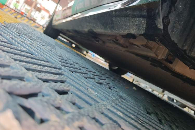 Used AION RT 2025 650 LiDAR Edition Left Side Sill