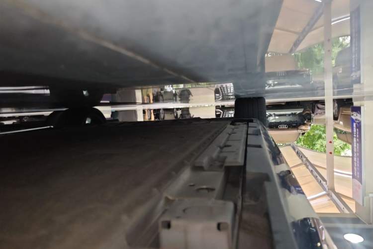 Used AION RT 2025 650 LiDAR Edition Left Side Sill