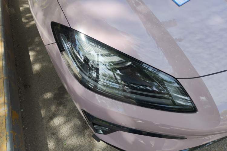 Used AION RT 2025 650 LiDAR Edition Right Front Headlight