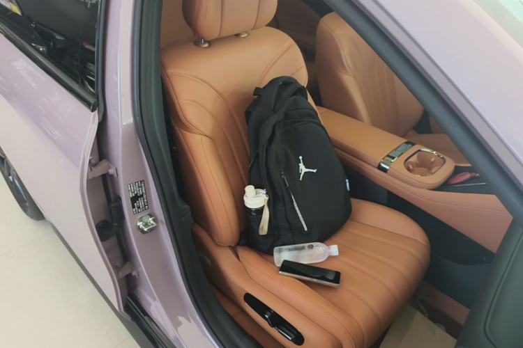 Used AION RT 2025 520 Smart Luxury Edition Right Front Seat