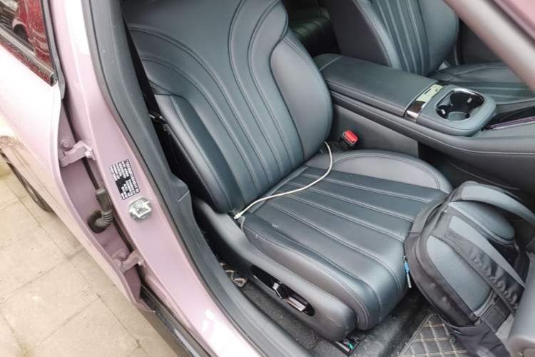 Used AION RT 2025 650 LiDAR Edition Right Front Seat