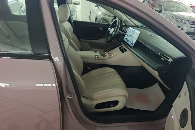 Used AION RT 2025 650 LiDAR Edition Right Front Seat