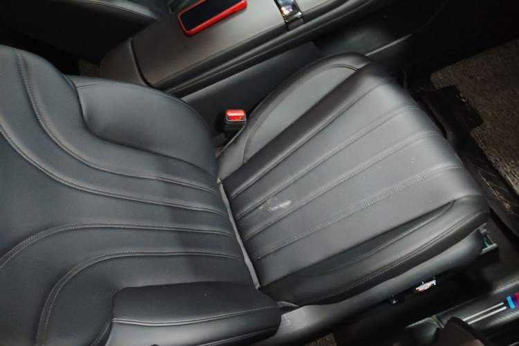 Used AION RT 2025 520 Smart Luxury Edition Right Front Seat
