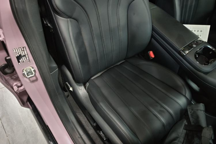 Used AION RT 2025 650 LiDAR Edition Right Front Seat