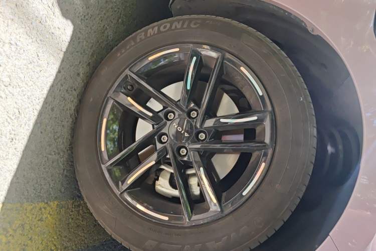 Used AION RT 2025 520 Smart Luxury Edition Right Front Wheel Hub