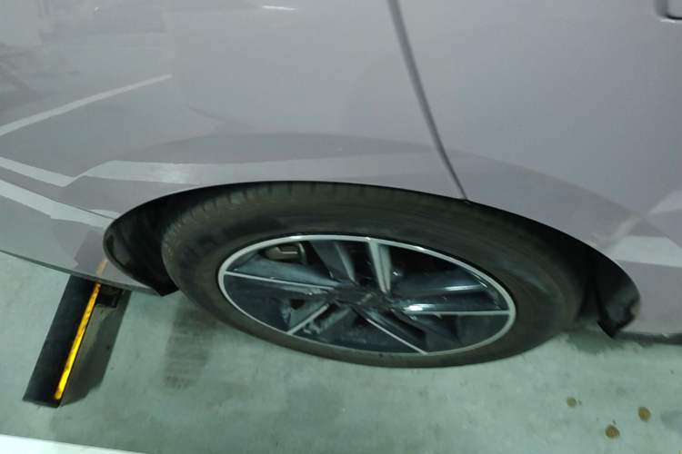 Used AION RT 2025 520 Smart Luxury Edition Right Rear Wheel Hub
