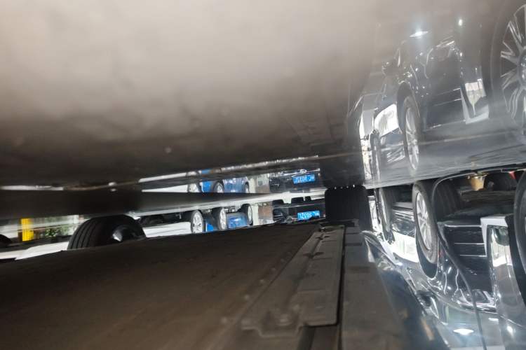 Used AION RT 2025 650 LiDAR Edition Right Side Sill