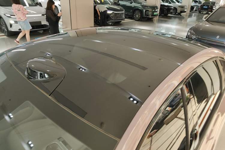 Used AION RT 2025 650 LiDAR Edition Roof