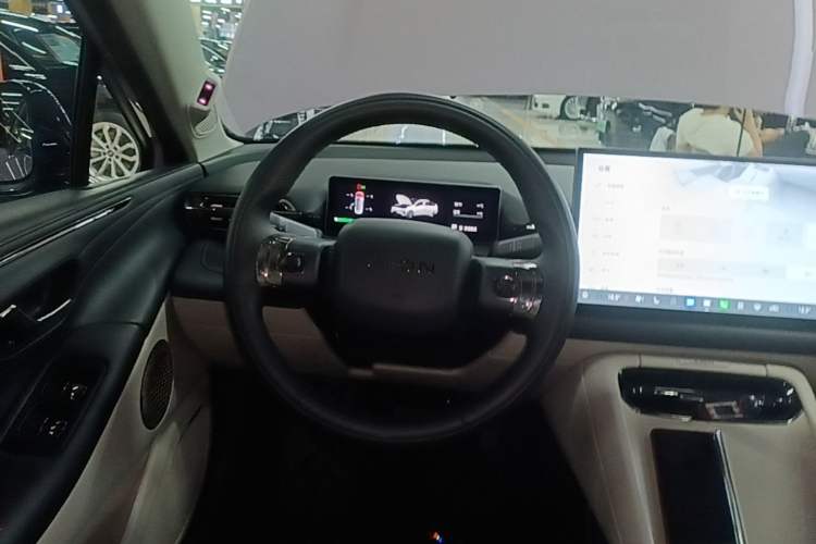 Used AION RT 2025 650 LiDAR Edition Steering Wheel