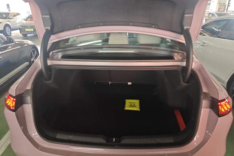 Used AION RT 2025 650 LiDAR Edition Trunk