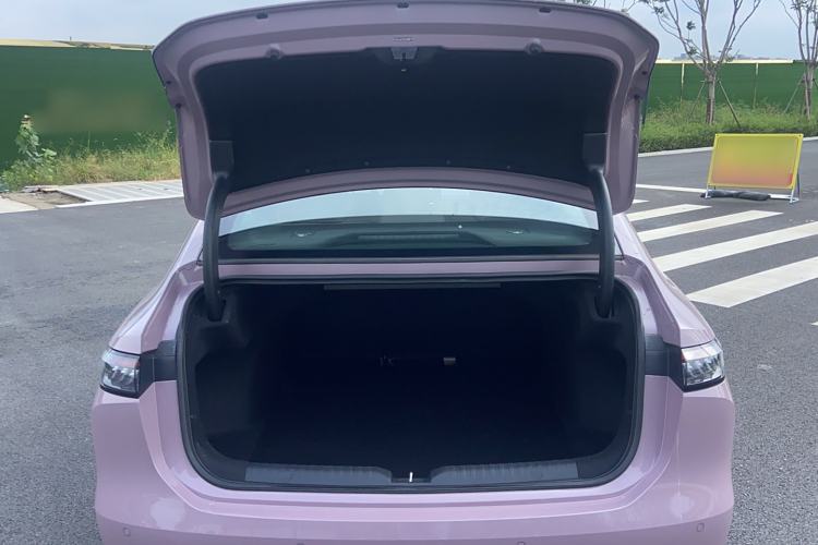 Used AION RT 2025 650 LiDAR Edition Trunk
