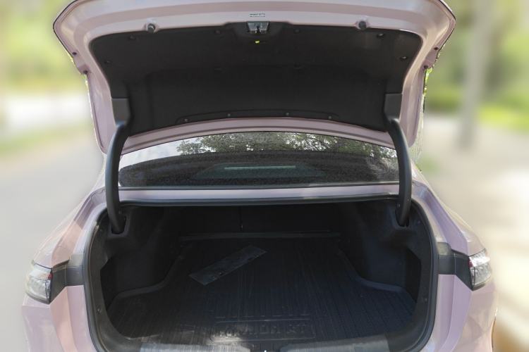 Used AION RT 2025 650 LiDAR Edition Trunk