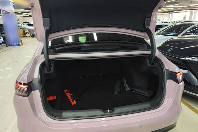 Used AION RT 2025 650 LiDAR Edition Trunk