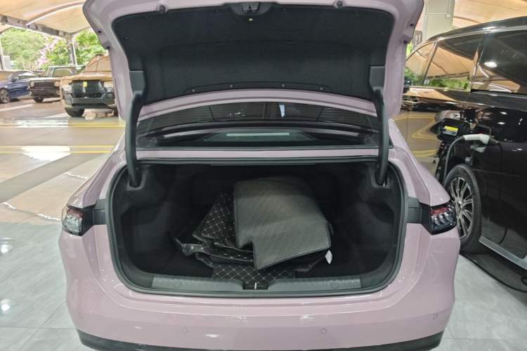 Used AION RT 2025 650 LiDAR Edition Trunk