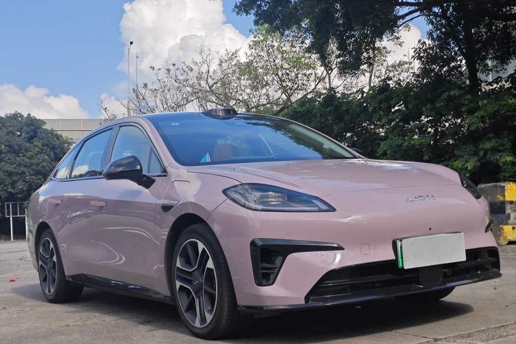 Used AION RT 2025 650 LiDAR Edition Exterior 4