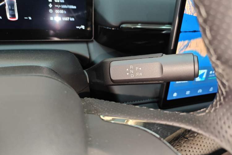 Used AION RT 2025 650 LiDAR Edition Gear Lever