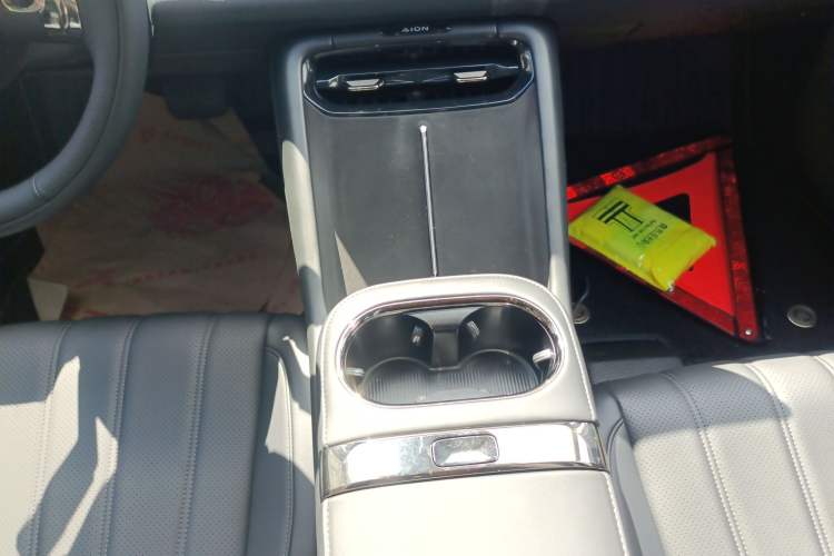 Used AION RT 2025 650 Zhijihao Edition Gear Lever