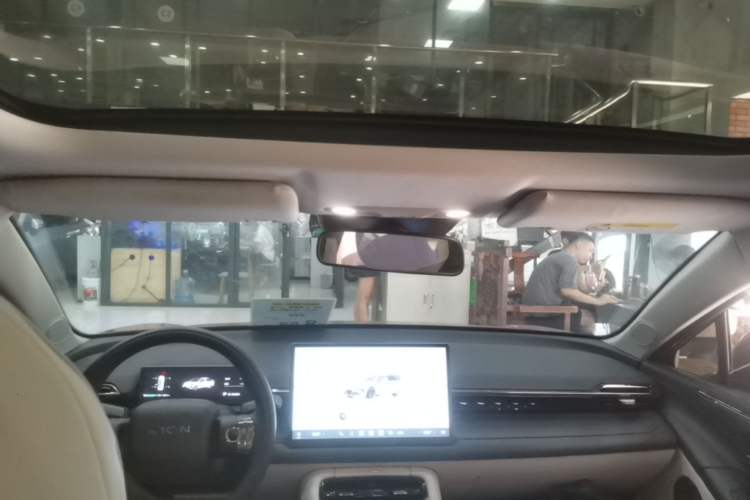 Used AION RT 2025 520 Smart Luxury Edition Headliner