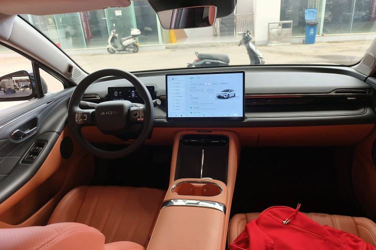 Used AION RT 2025 650 LiDAR Edition Interior 2
