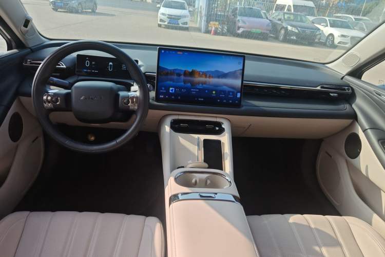 Used AION RT 2025 650 LiDAR Edition Interior 2