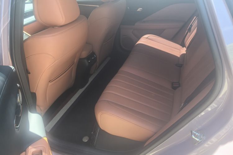 Used AION RT 2025 650 LiDAR Edition Interior 8