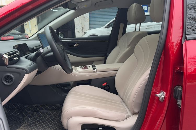 Used AION RT 2025 650 LiDAR Edition Left Front Seat
