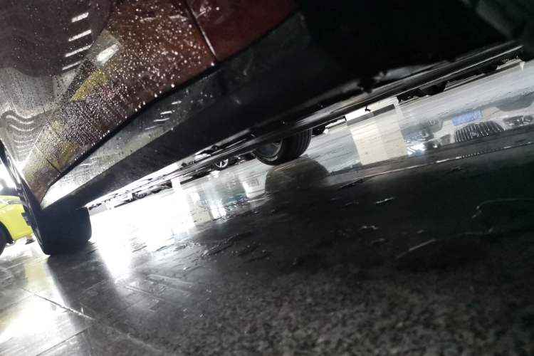 Used AION RT 2025 650 LiDAR Edition Right Side Sill