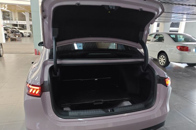 Used AION RT 2025 650 LiDAR Edition Trunk