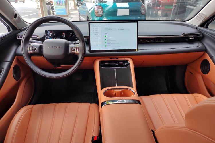 Used AION RT 2025 520 LiDAR Edition Center Console