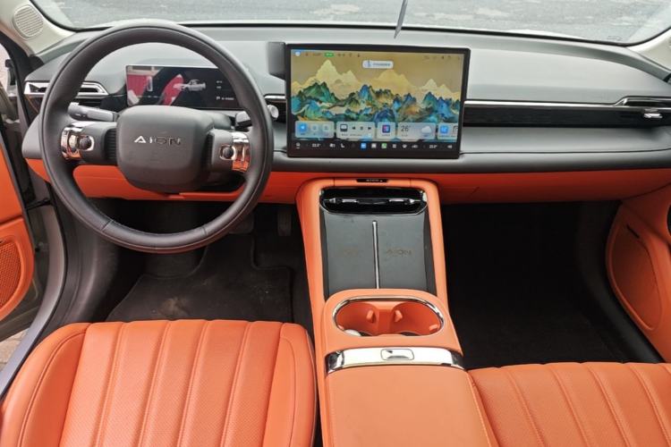 Used AION RT 2025 520 LiDAR Edition Center Console