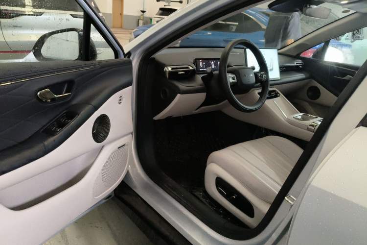 Used AION RT 2025 650 LiDAR Edition Driver Seat