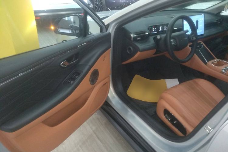 Used AION RT 2025 650 LiDAR Edition Driver Seat