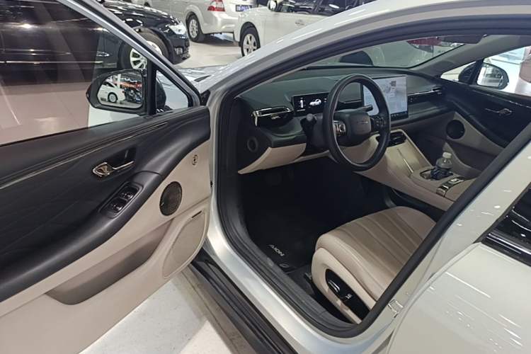 Used AION RT 2025 650 LiDAR Edition Driver Seat