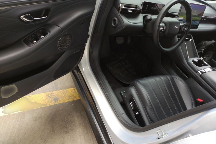 Used AION RT 2025 650 LiDAR Edition Driver Seat