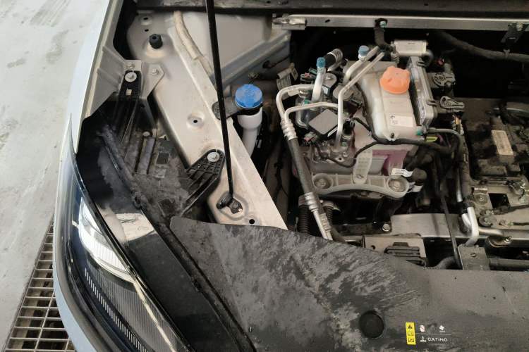 Used AION RT 2025 650 LiDAR Edition Engine Bay Right