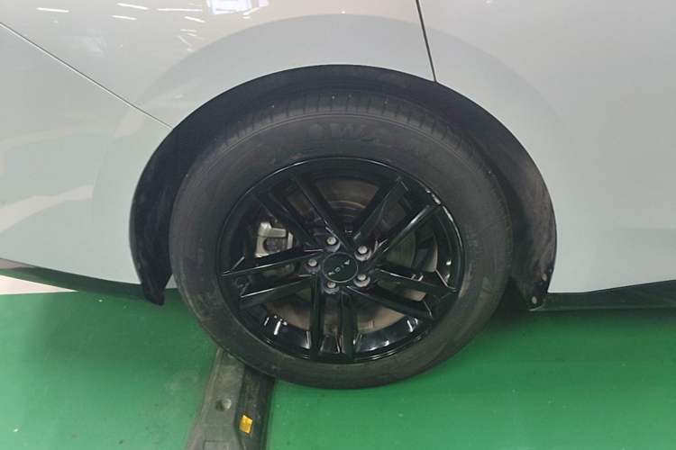 Used AION RT 2025 520 Smart Luxury Edition Exterior 5