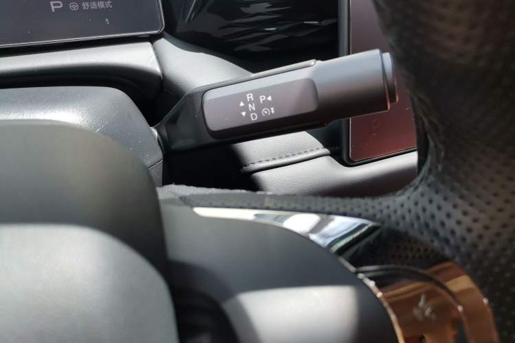 Used AION RT 2025 650 Zhijihao Edition Gear Lever