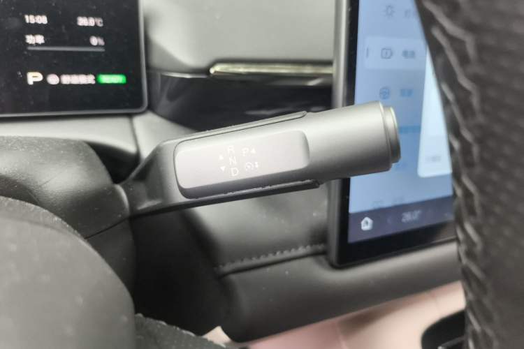 Used AION RT 2025 650 Zhijihao Edition Gear Lever