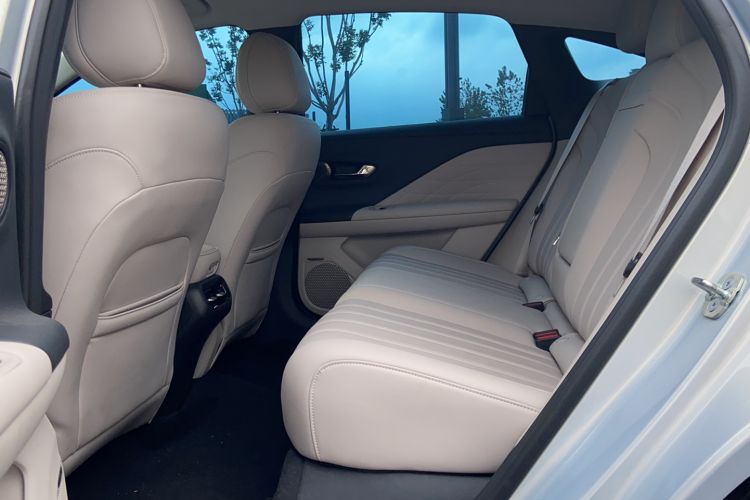 Used AION RT 2025 650 LiDAR Edition Interior 1
