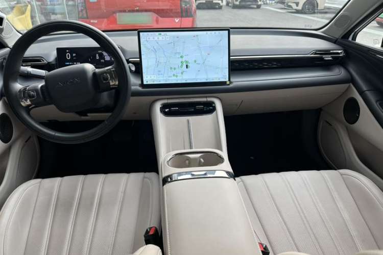 Used AION RT 2025 650 LiDAR Edition Interior 1