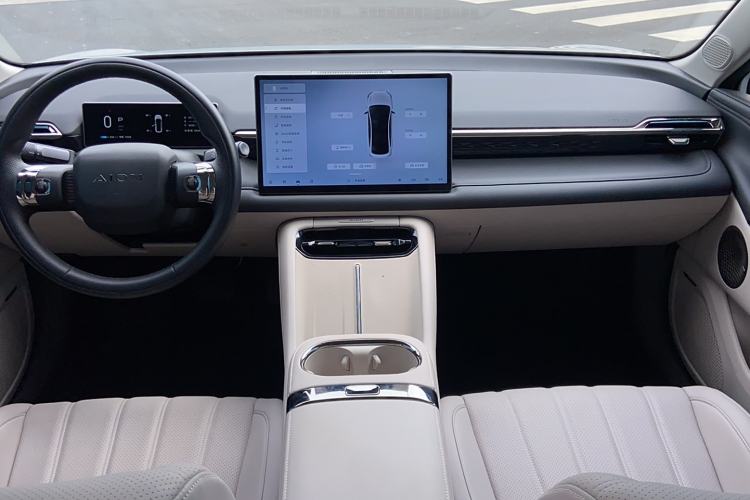 Used AION RT 2025 650 LiDAR Edition Interior 2