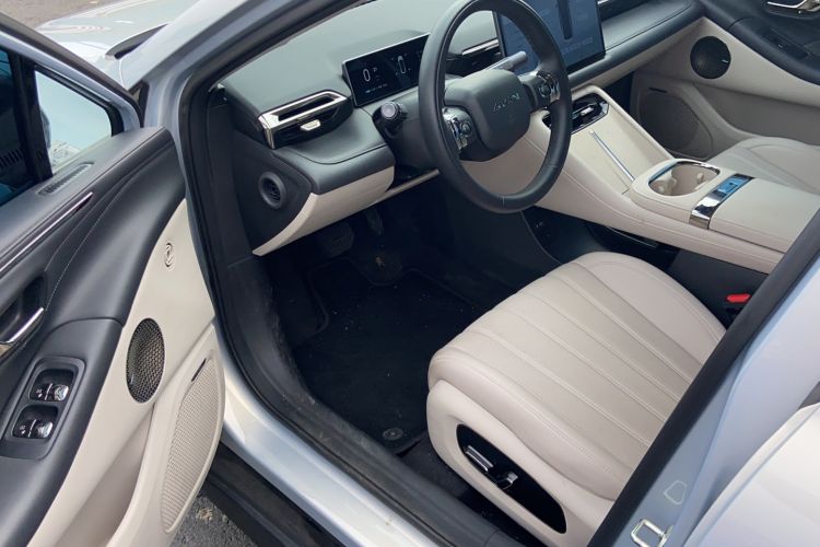 Used AION RT 2025 650 LiDAR Edition Interior 3