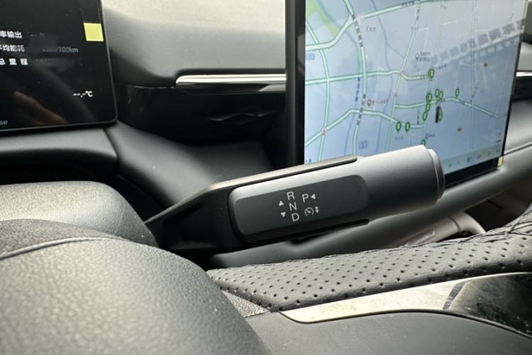 Used AION RT 2025 650 LiDAR Edition Interior 4