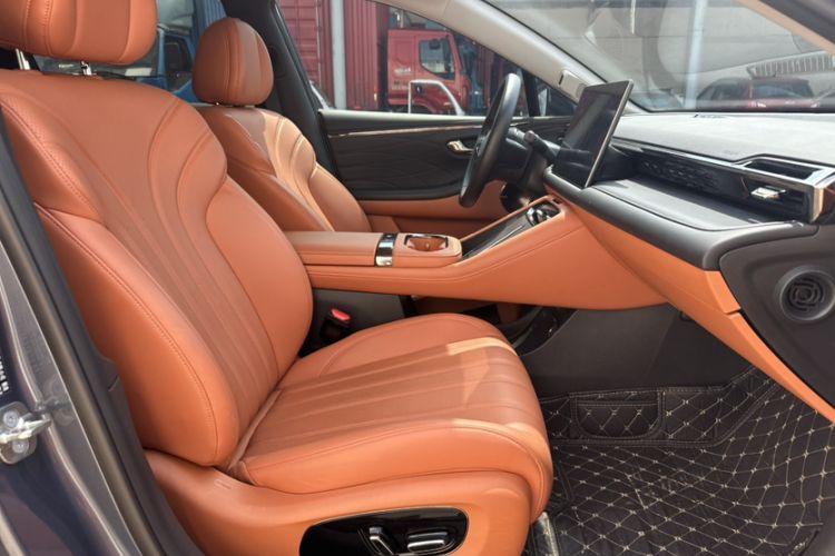Used AION RT 2025 650 LiDAR Edition Interior 8