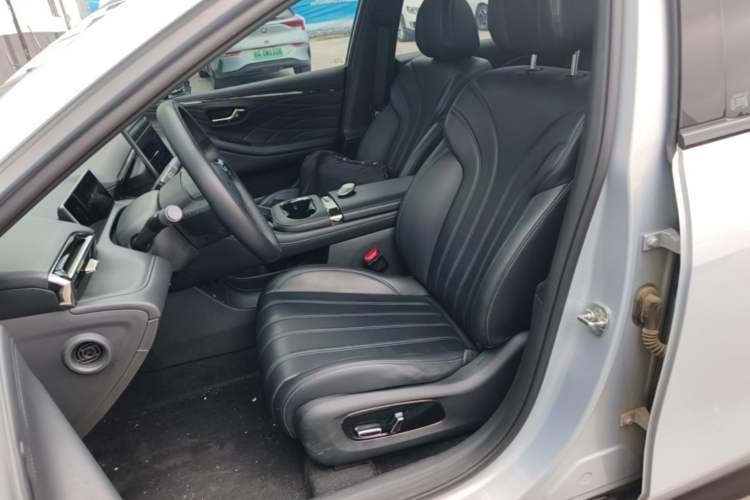 Used AION RT 2025 650 LiDAR Edition Left Front Seat