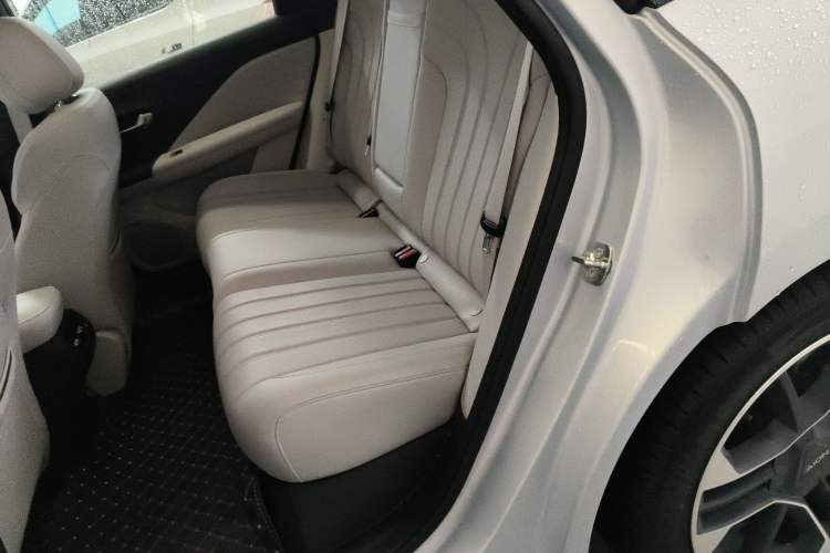 Used AION RT 2025 650 LiDAR Edition Left Rear Seat